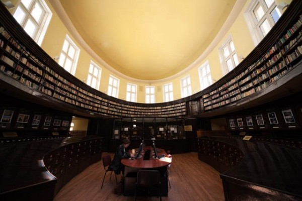 Bibliotheque-Universite-Sofia-Saint-Clement-Ohrid-640x427