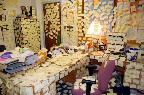 office09 Top 12 des pires bureaux re décorés par vos petits rigolos de collègues