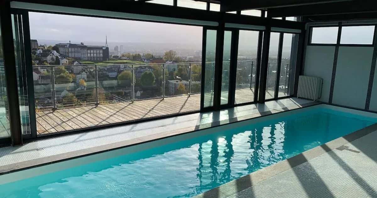 Airbnb Piscine Interieure